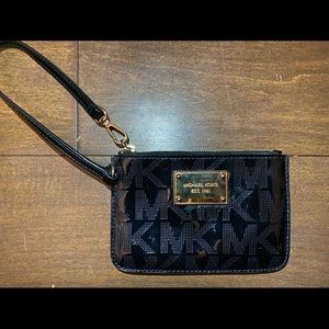 Michael Kors wristlet